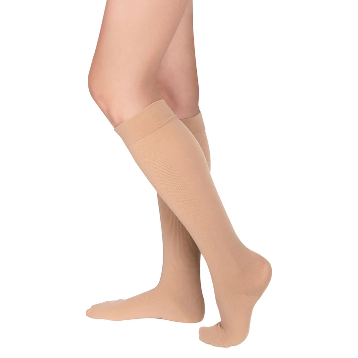 Advantages of Compression Socks for Athlete Performance and Recovery