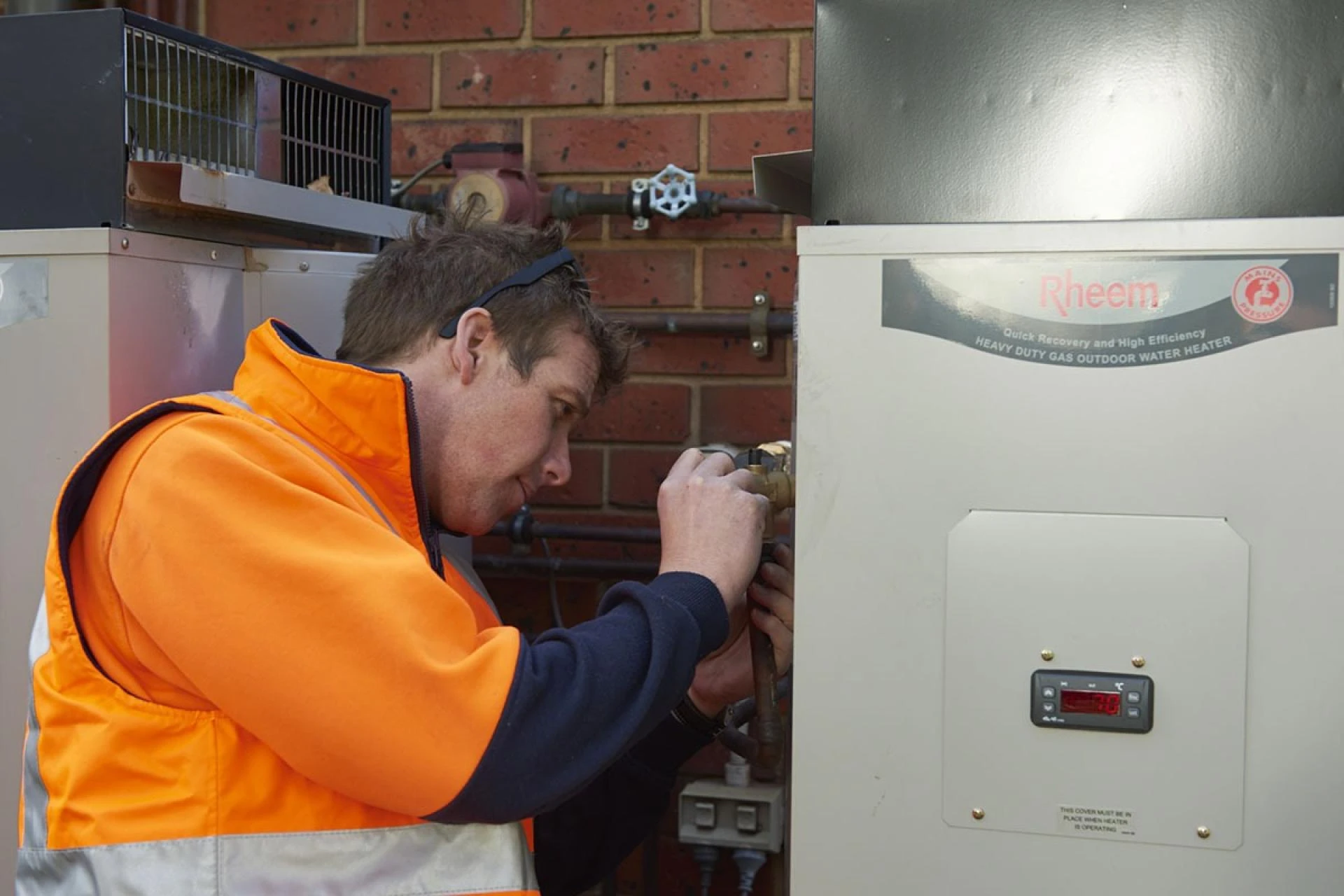 How to Handle Plumbing Emergencies in Melbourne Without Panic