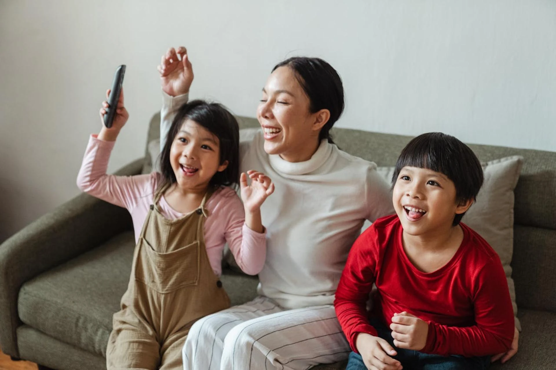 How to Create a Kid-Friendly Entertainment Space at Home