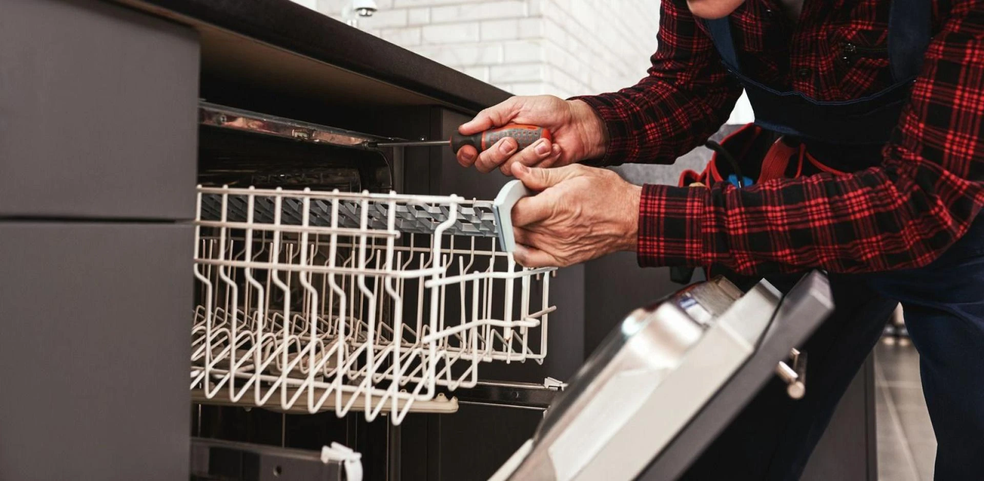 Epic Signs You Need Dishwasher Repair in University Place