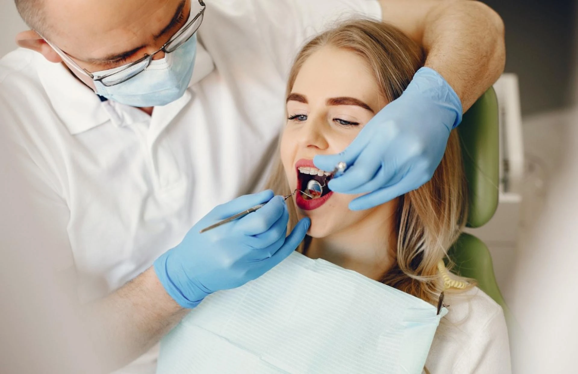 Understanding the Veneers Teeth Process: Benefits, Procedure, and Care Tips