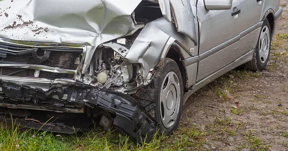 Why Do Insurance Companies Recommend Collision Repair Services Lynn?