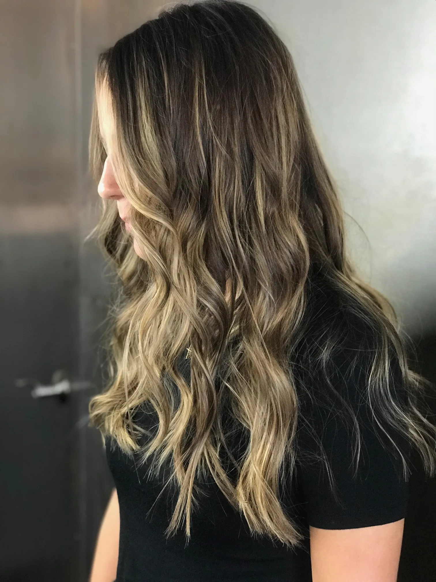 Hair Salon Desert View Village with Experienced Professional Stylists
