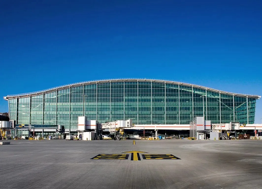 Reliable Heathrow Taxis & Local Transfers — Windsor, Slough & Legoland