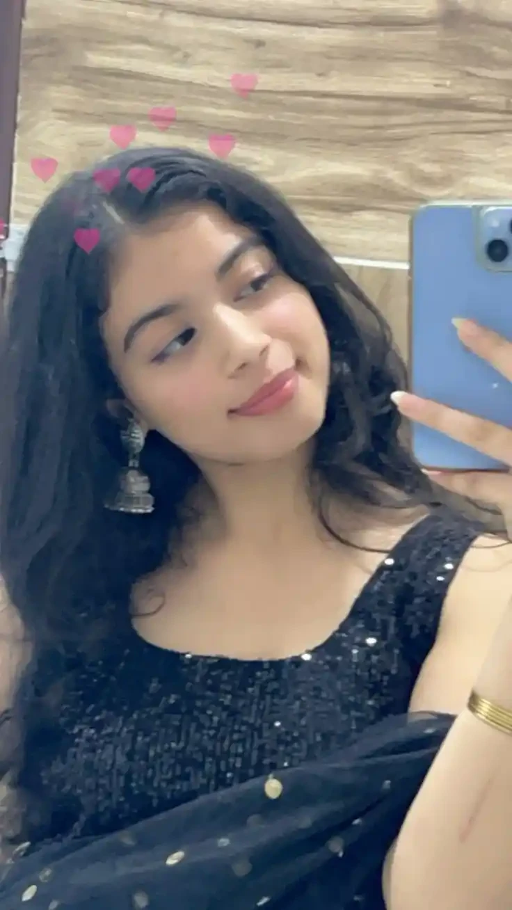 anushka hande