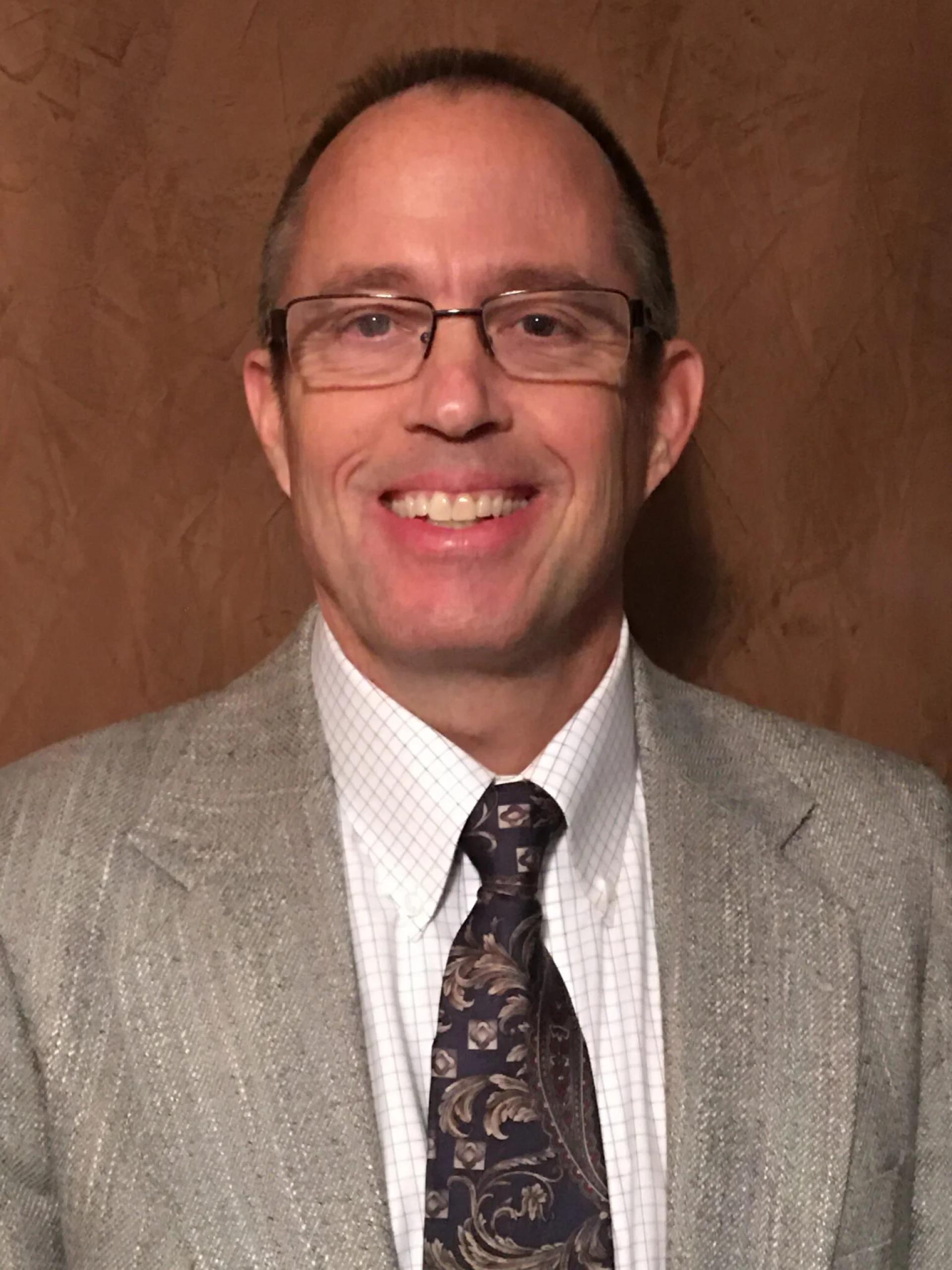 Timothy J Winslow
