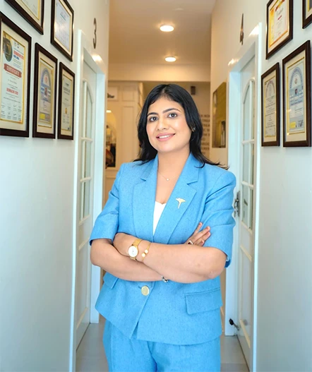 Dr Meenal Makkar