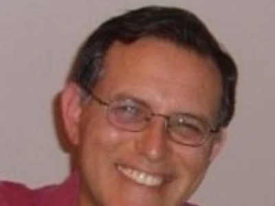 Dr Max Mongelli